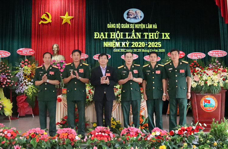 Ban Chấp hành Đảng bộ Quân sự huyện Lâm Hà nhiệm kỳ 2020 – 2025 ra mắt Đại hội