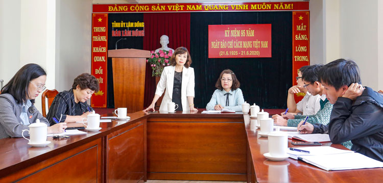 Đoàn công tác do Bí thư Thành uỷ TP Đà Lạt Huỳnh Thị Thanh Xuân đã có buổi thăm và làm việc với Báo Lâm Đồng ngày 9/6