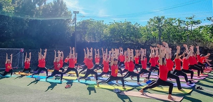 Đồng diễn chào mừng ngày Quốc tế Yoga
