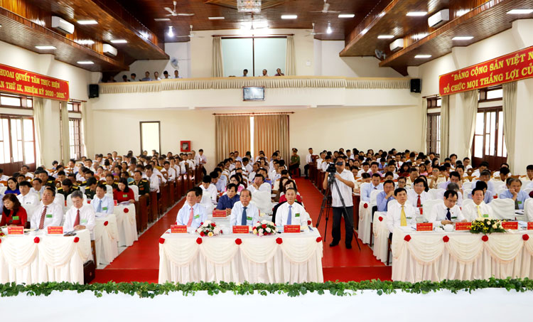 Toàn cảnh lễ khai mạc Đại hội Đại biểu Đảng bộ huyện Đạ Huoai lần thứ IX, nhiệm kỳ 2020 - 2025