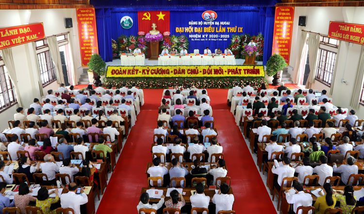 Đồng chí Nguyễn Quý Mỵ được bầu giữ chức Bí thư Huyện ủy Đạ Huoai khóa IX, nhiệm kỳ 2020 – 2025