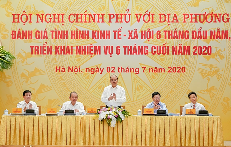 Chính phủ họp trực tuyến với các địa phương. Ảnh: Chinhphu.vn