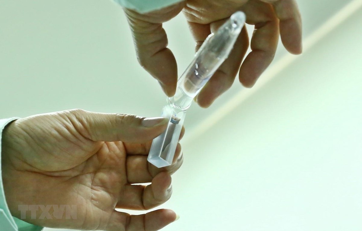 Nghiên cứu định lượng protein trong vắcxin tại phòng thí nghiệm của Công ty TNHH MTV Vắcxin và sinh phẩm số 1 (Vabiotech)