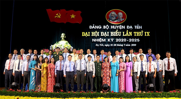 BCH Đảng bộ huyện Đạ Tẻh nhiệm kỳ mới ra mắt Đại hội