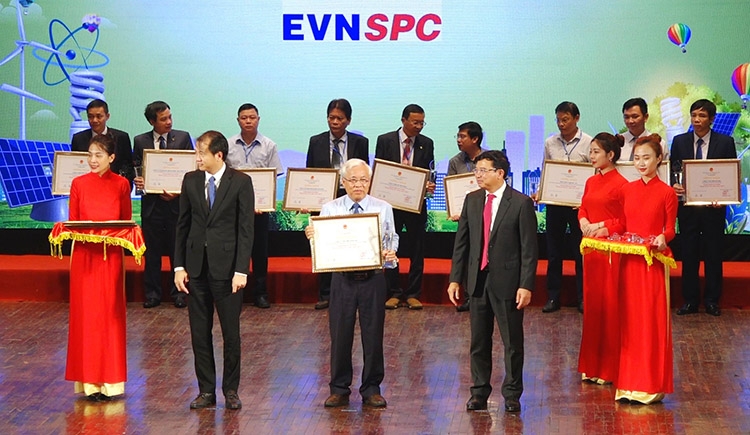 Công ty Thủy điện Đồng Nai đón nhận Giải thưởng Năng lượng bền vững năm 2019