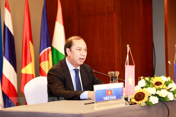 Thứ trưởng Bộ Ngoại giao Nguyễn Quốc Dũng, Trưởng SOM ASEAN Việt Nam chủ trì cuộc họp