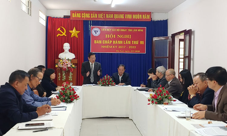 Ông Phan Văn Phấn – Chủ tịch Liên hiệp các Hội KHKT đê ra các nhiệm vụ 6 tháng cuối năm
