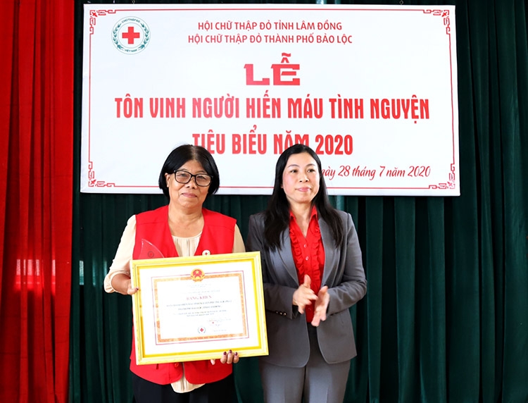 Bảo Lộc tôn vinh 44 tập thể, cá nhân tiêu biểu trong Phong trào hiến máu tình nguyện