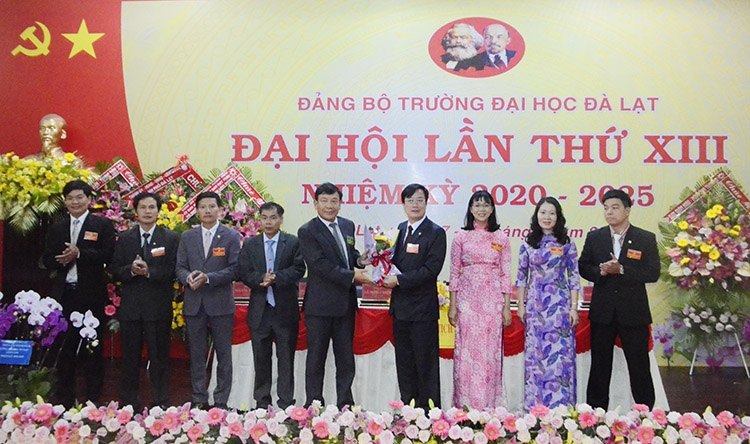 Đồng chí Lê Minh Chiến được tín nhiệm bầu giữ chức Bí thư Đảng ủy Trường Đại học Đà Lạt nhiệm kỳ 2020 - 2025