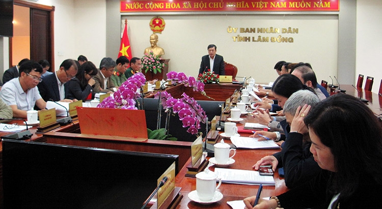 Chủ tịch UBND tỉnh Lâm Đồng Đoàn Văn Việt kết luận tại cuộc họp Ban Chỉ đạo phòng chống dịch Covid-19 tỉnh Lâm Đồng 