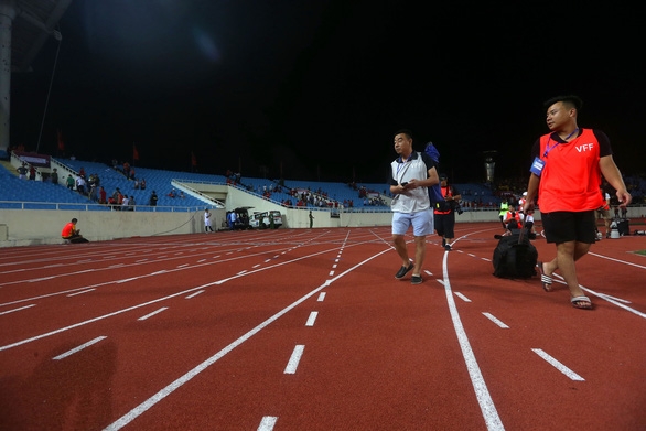 Đường chạy SVĐ Mỹ Đình đã sửa sang xong và được IAAF cấp giấy chứng nhận đạt tiêu chuẩn tổ chức các giải điền kinh quốc tế
