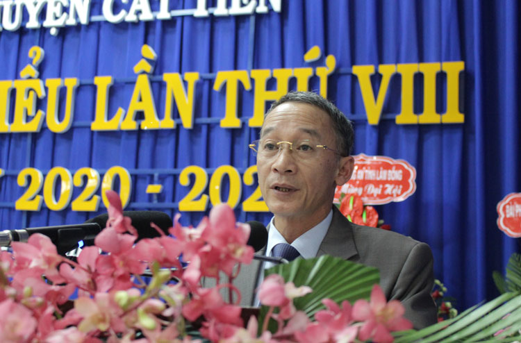 Đồng chí Trần Văn Hiệp – Phó Bí thư Tỉnh ủy Lâm Đồng phát biểu chỉ đạo Đại hội 