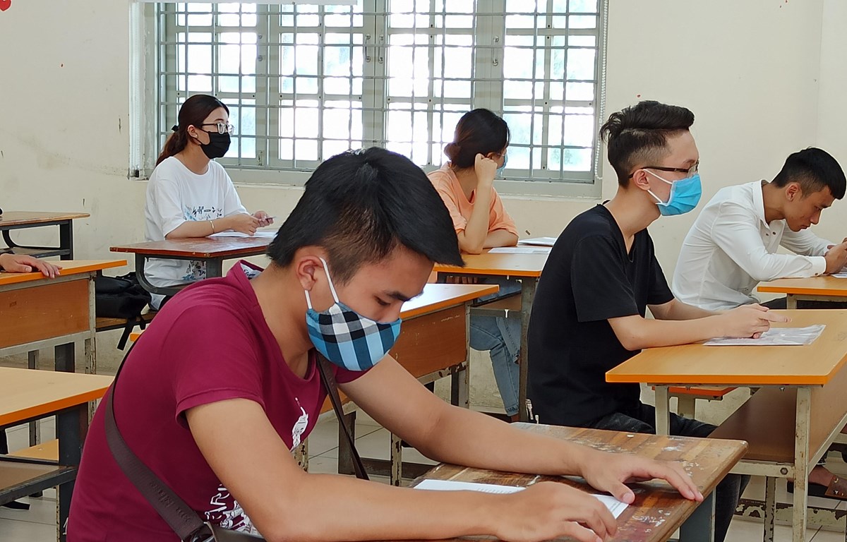 Công bố điểm thi tốt nghiệp THPT 2020, tra cứu trên VietnamPlus