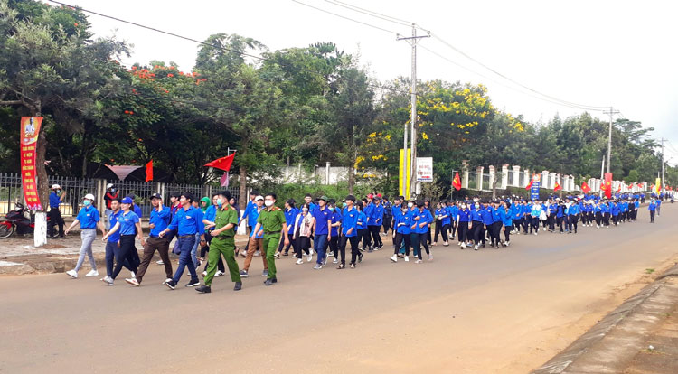 ĐVTN huyện Bảo Lâm tham gia đi bộ, chạy bộ đóng góp quỹ ủng hộ Chương trình “Những bước chân vì cộng đồng”