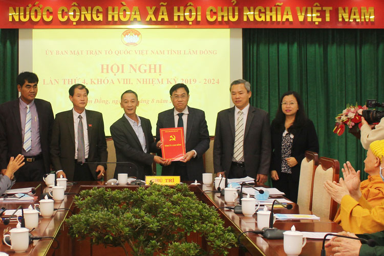 Đồng chí Võ Ngọc Hiệp giữ chức Chủ tịch Ủy ban MTTQ Việt Nam tỉnh