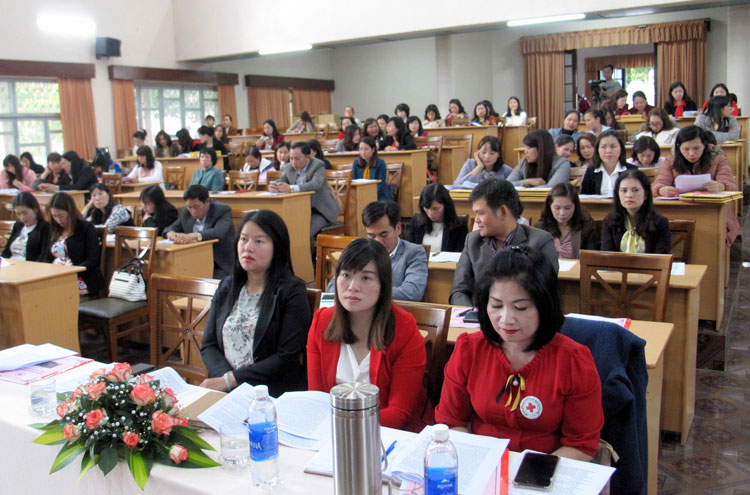 Lãnh đạo UBND TP Đà Lạt, Hội CTĐ tỉnh và các đại biểu tham dự hội nghị