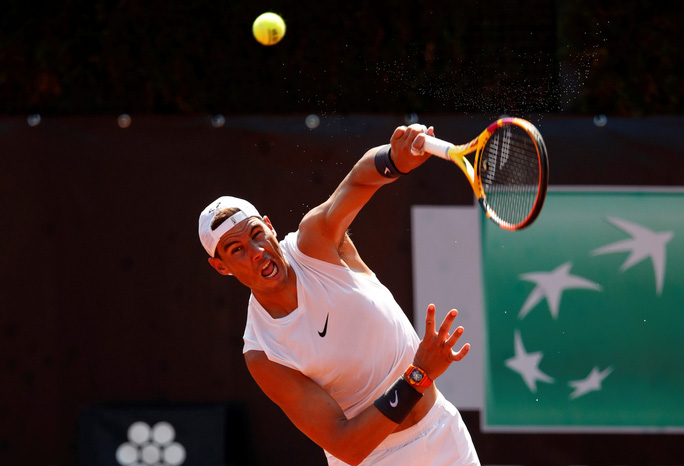 Rafael Nadal tái xuất sau 7 tháng &quot;treo vợt&quot;