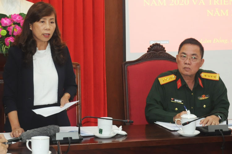 Đồng chí Nguyễn Thị Lệ phát biểu kết luận hội nghị