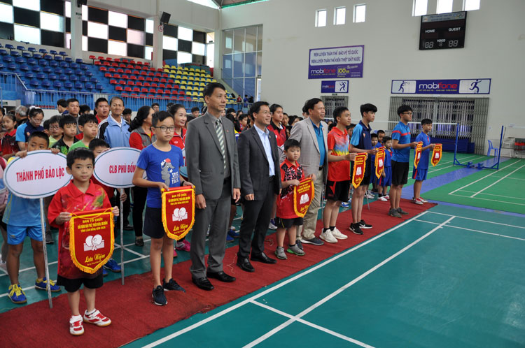 Gần 130 tay vợt tham gia Giải Bóng bàn trẻ, thiếu niên, nhi đồng toàn tỉnh Lâm Đồng 2020