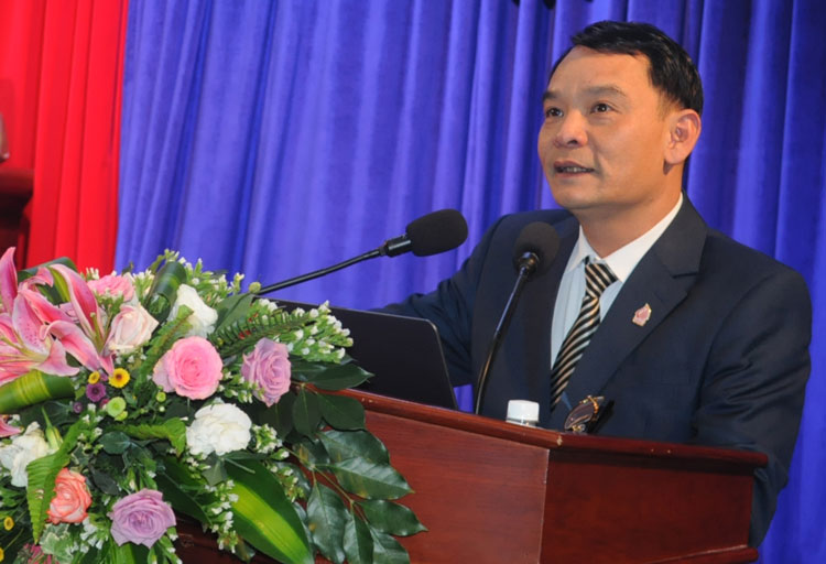 Đồng chí Lương Văn Mừng - Phó Bí thư Đảng ủy Khối Các cơ quan tỉnh quán triệt nội dung Nghị quyết