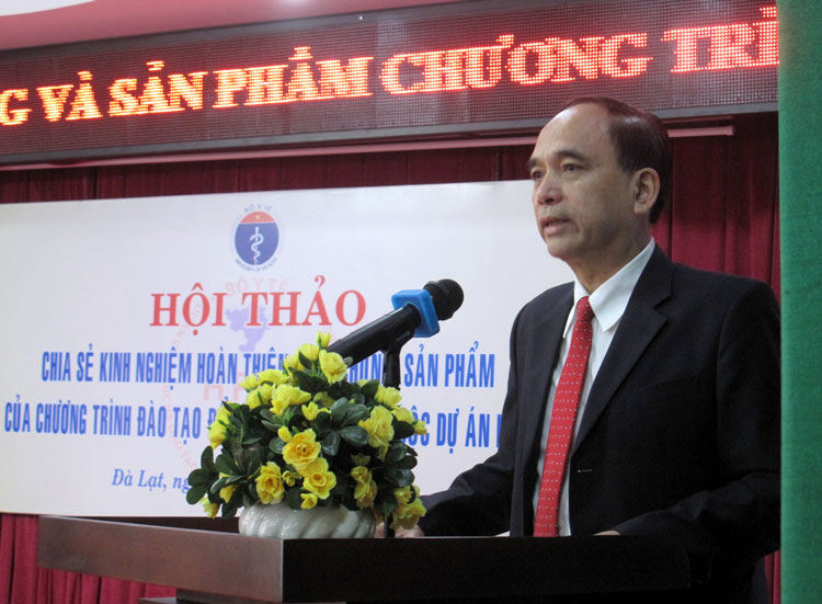 TS Phạm Văn Tác - Cục trưởng Cục Khoa học Công nghệ và Đào tạo (Bộ Y tế) phát biểu khai mạc hội thảo