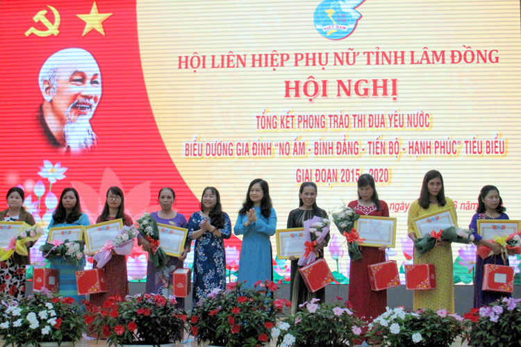 Vai trò của phụ nữ trong tư tưởng, phong cách Chủ tịch Hồ Chí Minh