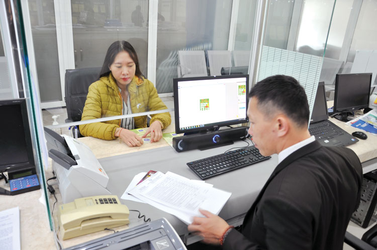 Hướng dẫn doanh nghiệp sử dụng dịch vụ công trực tuyến tại Bộ phận một cửa Sở Công thương Lâm Đồng