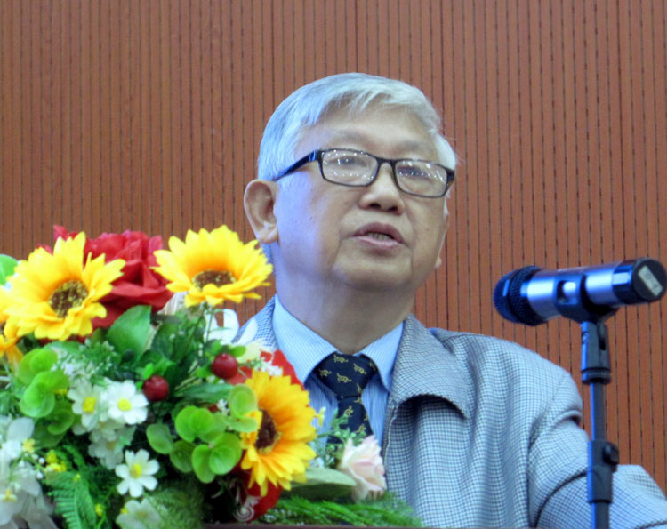 GSTS Nguyễn Gia Khánh - Chủ tịch Hội Nhi khoa Việt Nam phát biểu tại hội nghị Miễn dịch - Dị ứng Nhi khoa toàn quốc lần thứ III