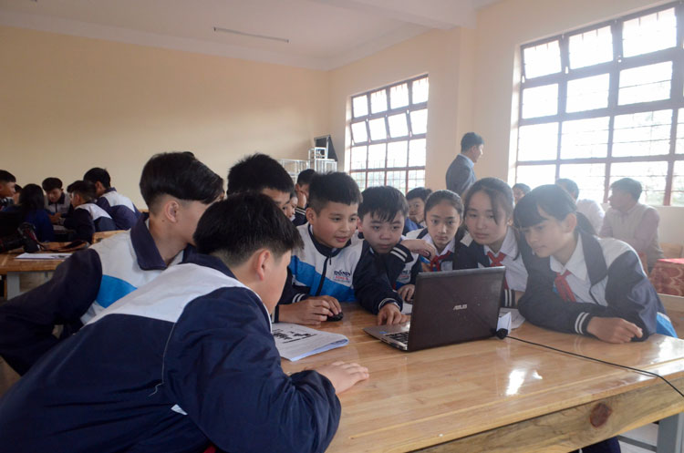 Xứng đáng lá cờ đầu của ngành Giáo dục Lâm Đồng