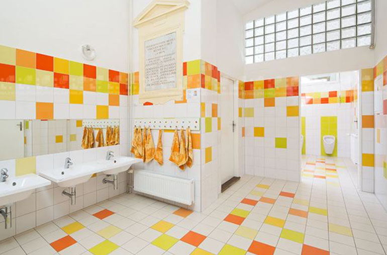 Mẫu nhà vệ sinh sạch, đẹp dành cho trường học. Ảnh minh họa: Internet