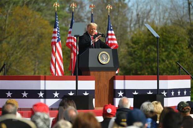 Tổng thống Mỹ Donald Trump phát biểu trong cuộc vận động tranh cử ở bang Pennsylvania ngày 31/10/2020