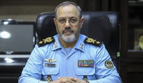 Chuẩn tướng Aziz Nasirzadeh.
