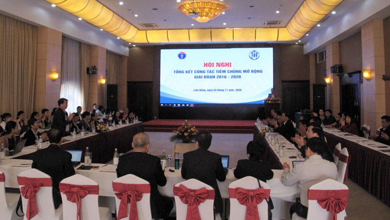 Hơn 50 đại biểu, chuyên gia tham gia hội nghị về TCMR toàn quốc