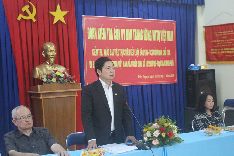 Đồng chí Vũ Dương Châu - Trưởng Ban Dân tộc Ủy ban Trung ương MTTQ Việt Nam phát biểu kết luận tại hội nghị