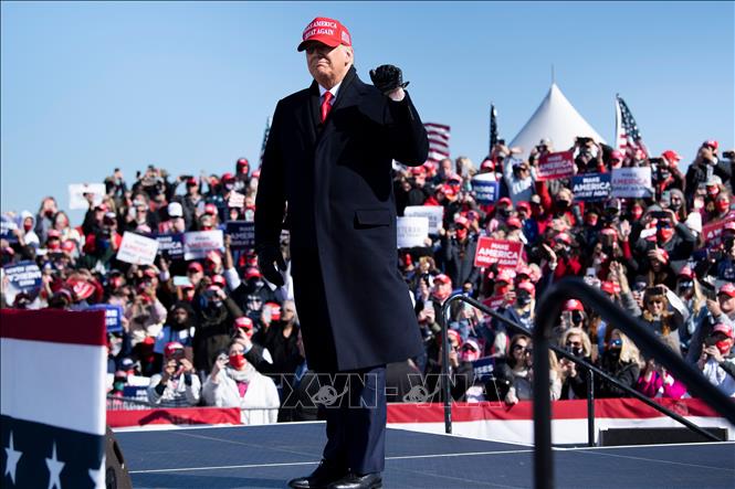 Tổng thống Mỹ Donald Trump vận động tranh cử tại Fayetteville, bang North Carolina ngày 2/11/2020