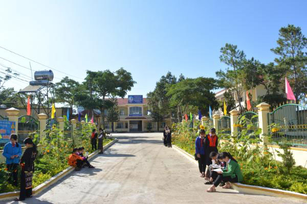 Trường Phổ thông Dân tộc nội trú Trung học cơ sở huyện Lâm Hà, nơi học tập, rèn luyện của hàng ngàn học sinh dân tộc thiểu số vùng sâu, vùng xa