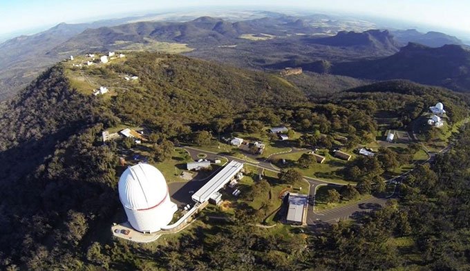 Đài thiên văn Siding Spring ở Australia.
