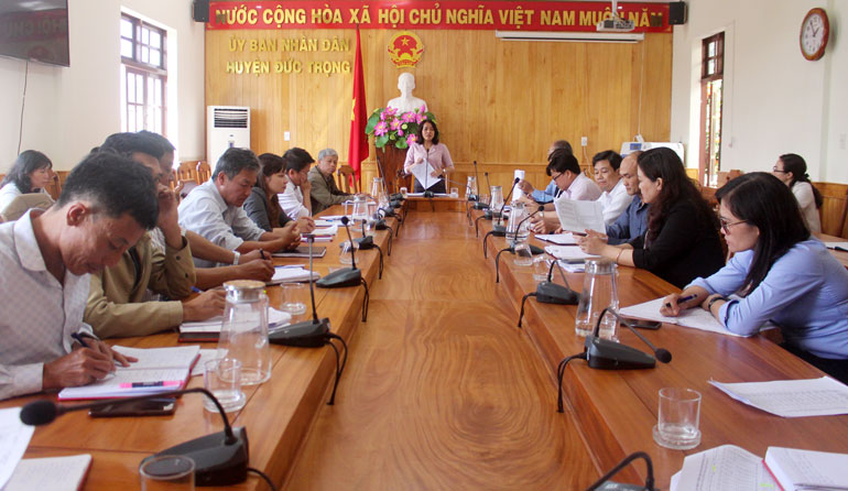 Đồng chí Phạm Thị Thanh Thúy - Phó Chủ tịch UBND huyện Đức Trọng, phát biểu chỉ đạo tại hội nghị