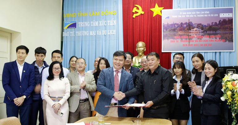 Trung tâm XTĐTTMDL 2 tỉnh Lâm Đồng và Nghệ An ký biên bản hợp tác