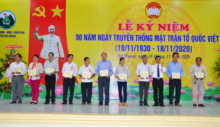 Đạ Huoai kỷ niệm 90 năm ngày truyền thống Mặt trận Tổ quốc Việt Nam