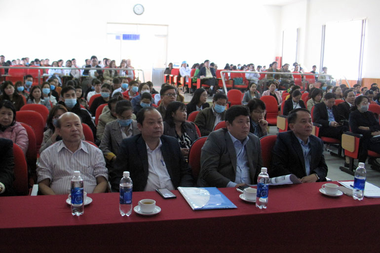 Lãnh đạo các đơn vị thuộc ngành Y tế Lâm Đồng tham dự lớp bồi dưỡng về y đức, y nghiệp