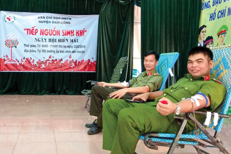 Tuổi trẻ Công an huyện Đam Rông là lực lượng luôn đi đầu trong phong trào hiến máu tình nguyện tại địa phương trong nhiều năm qua