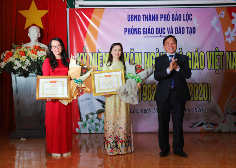 Các tập thể, cá nhân nhận khen thưởng của Giám đốc Sở Giáo dục và Đào tạo tỉnh Lâm Đồng