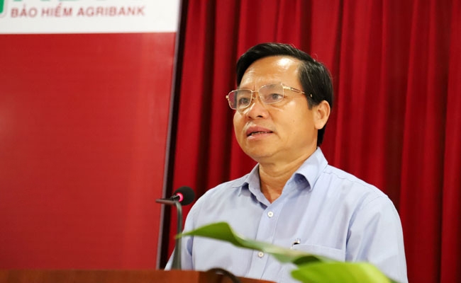 Đồng chí Nguyễn Văn Triệu – Bí thư Thành ủy Bảo Lộc phát biểu tại lễ ký kết hợp đồng Bảo hiểm