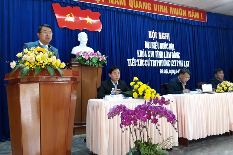 Chủ tịch UBND thành phố Đà Lạt Tôn Thiện San tiếp thu, giải trình các ý kiến, kiến nghị của cử tri
