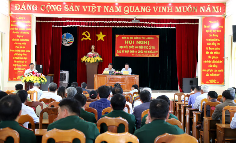 Đoàn Đại biểu Quốc hội đơn vị tỉnh Lâm Đồng tiếp xúc với cử tri huyện Bảo Lâm