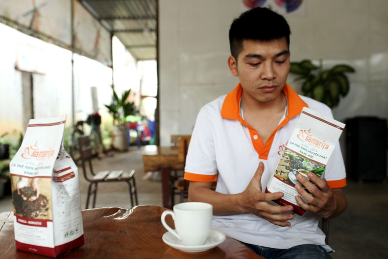 Anh Trần Văn Thân xác lập thương hiệu cà phê Samarita của mình
