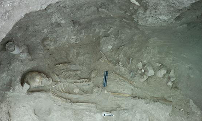 Phát hiện loạt cổ vật 3.500 năm tuổi trong mộ tập thể