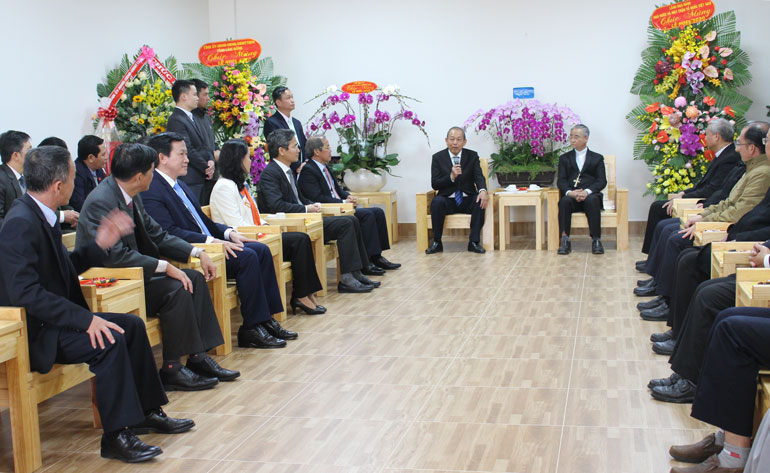 Phó Thủ tướng Trương Hòa Bình thăm và chúc mừng Giáng sinh tại Lâm Đồng