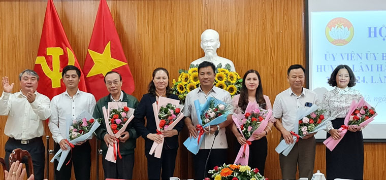 Hội nghị đã tiến hành hiệp thương 7 ủy viên Ủy ban MTTQ Việt Nam huyện khóa VII, nhiệm kỳ 2019-2024